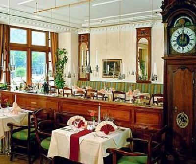 фото отеля BEST WESTERN Premier Grand Hotel Russischer Hof