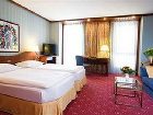 фото отеля BEST WESTERN Premier Grand Hotel Russischer Hof