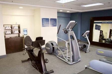 фото отеля Hampton Inn Airport Monterrey