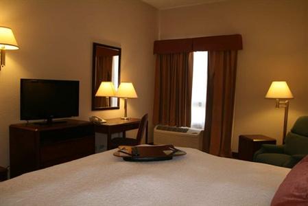 фото отеля Hampton Inn Airport Monterrey