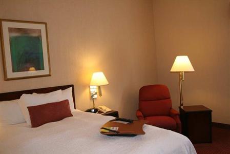 фото отеля Hampton Inn Airport Monterrey