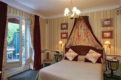 фото отеля Hotel Napoleon Paris