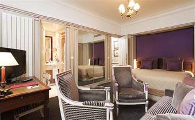 фото отеля Hotel Napoleon Paris