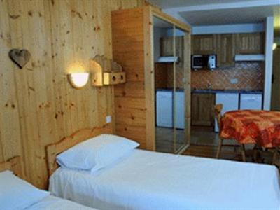 фото отеля Hotel Les Chalets