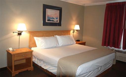 фото отеля Eagle Lodge & Suites