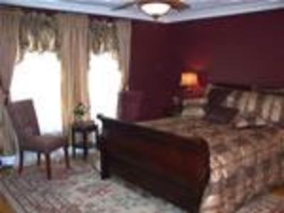 фото отеля Four Seasons Inn Soldier Pond