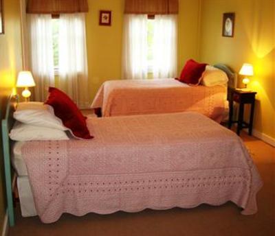 фото отеля Longwood Country Inn Woodbury (Connecticut)