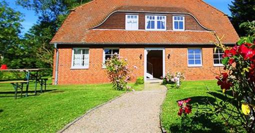фото отеля Cross Country Hotel Alt Wittower Krug Wiek