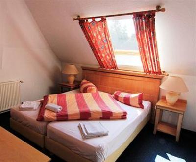 фото отеля Cross Country Hotel Alt Wittower Krug Wiek