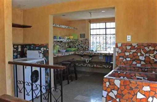 фото отеля Hostal Aroche