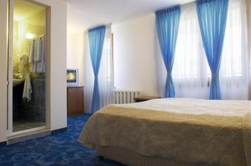 фото отеля Hotel Makrelov