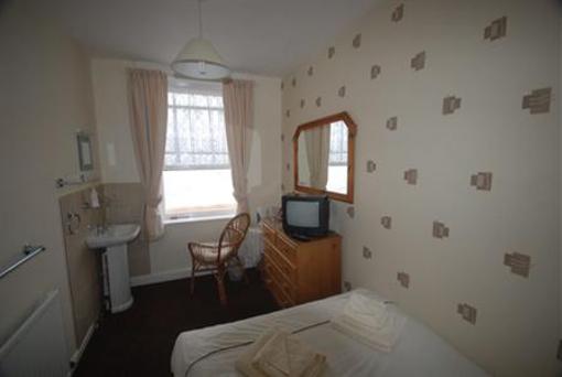 фото отеля Whitecliff Guest House