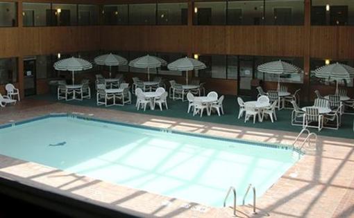 фото отеля Woodfield Inn and Suites
