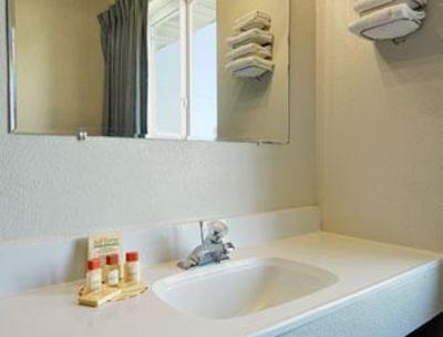 фото отеля Jamestown - Days Inn