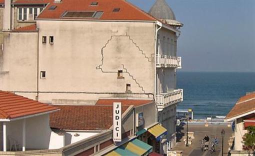 фото отеля Le Neptune Soulac-sur-Mer