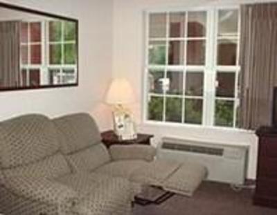 фото отеля Crestwood Suites Fort Myers