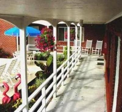 фото отеля Colonial Inn Motel