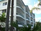 фото отеля Beachfront Apartments on Trinity Beach