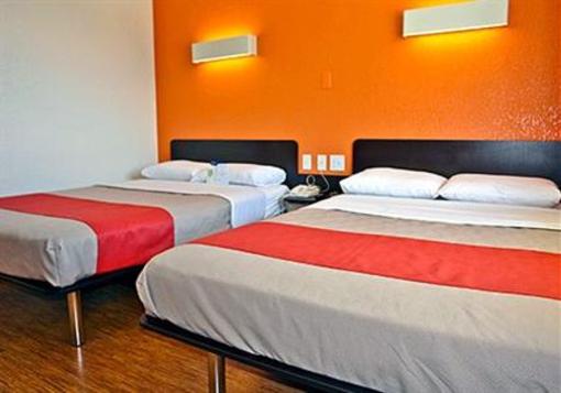 фото отеля Motel 6 Denver Thornton