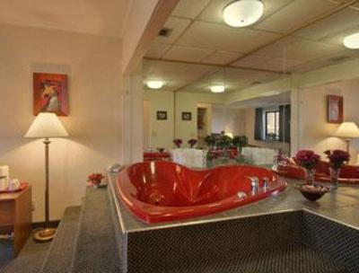 фото отеля Howard Johnson Hotel - Norwich