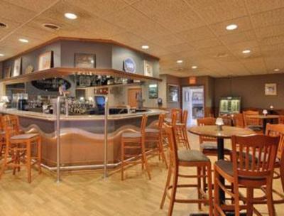 фото отеля Howard Johnson Hotel - Norwich