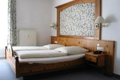 фото отеля Gasthof Hotel Goldener Hirsch