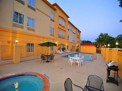 фото отеля La Quinta Inn & Suites Brookshire