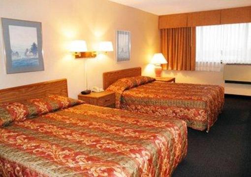 фото отеля Rodeway Inn Wadsworth