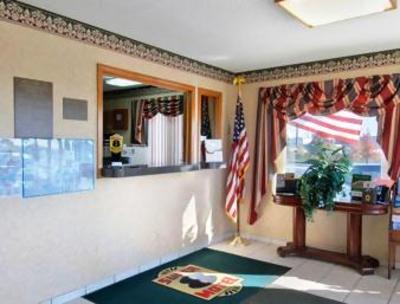 фото отеля Super 8 Riverside/Kansas City Area