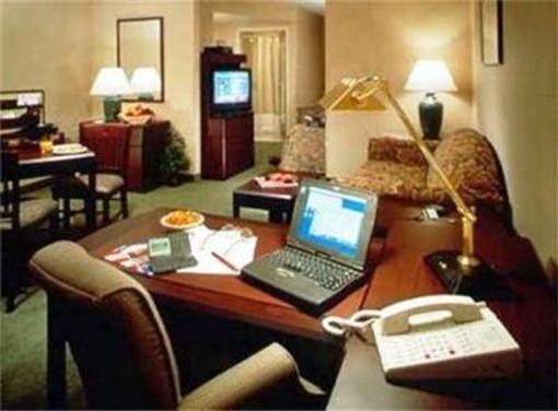 фото отеля Jameson Suites of Arlington Heights