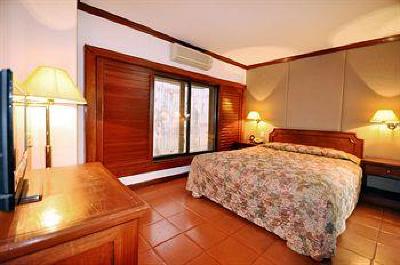 фото отеля Empress Hotel IMS Ho Chi Minh