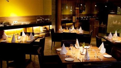 фото отеля Hotel Hardeo Nagpur