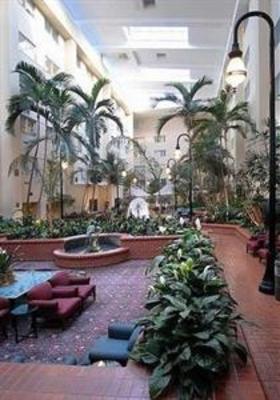 фото отеля Brent House Hotel & Conference Center