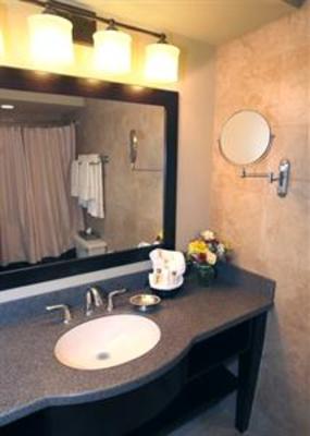 фото отеля Brent House Hotel & Conference Center