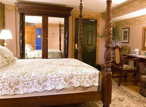 фото отеля Three Chimneys Inn
