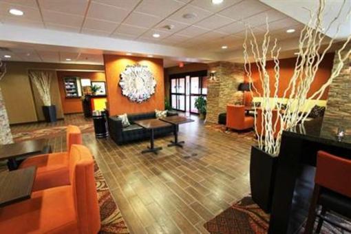фото отеля Hampton Inn Clinton (Iowa)