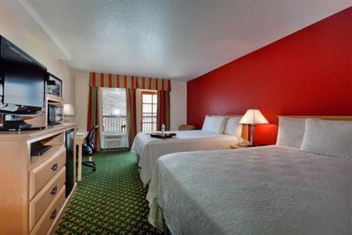 фото отеля Hampton Inn & Suites Hermosa Beach