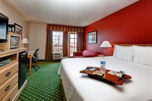 фото отеля Hampton Inn & Suites Hermosa Beach