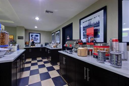 фото отеля Hampton Inn & Suites Hermosa Beach