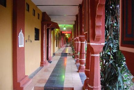 фото отеля Bundelkhand Riverside Retreat Orchha