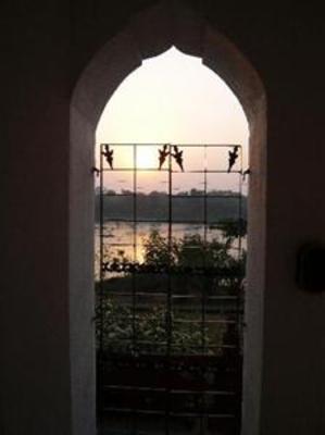 фото отеля Bundelkhand Riverside Retreat Orchha