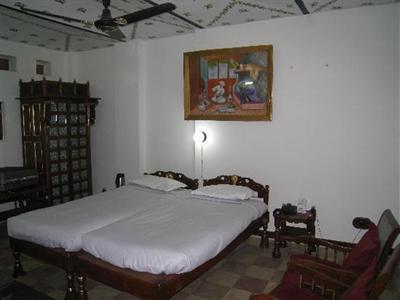 фото отеля Bundelkhand Riverside Retreat Orchha