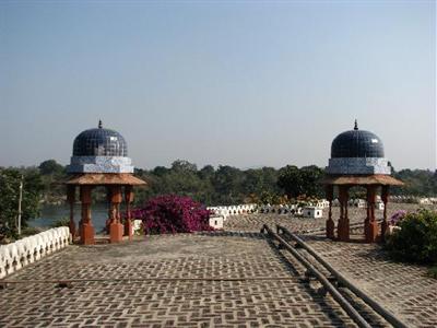 фото отеля Bundelkhand Riverside Retreat Orchha