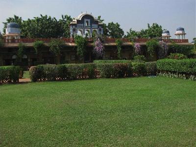 фото отеля Bundelkhand Riverside Retreat Orchha
