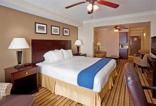 фото отеля Holiday Inn Express Hotel & Suites Byron