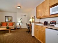 Best Western Plus Edmonds Harbor Inn