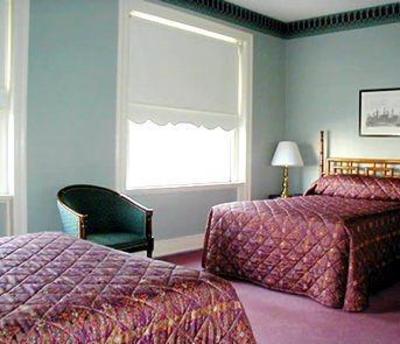фото отеля Embassy Inn Washington D.C.