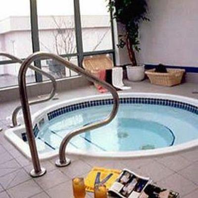фото отеля Executive Airport Plaza Hotel
