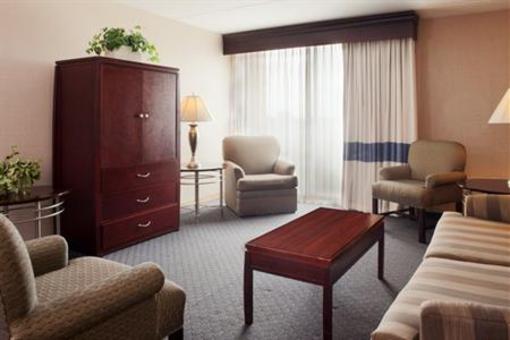 фото отеля Four Points by Sheraton Chicago O'Hare Airport