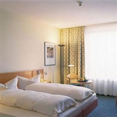 фото отеля Moevenpick Hotel Frankfurt-Oberursel